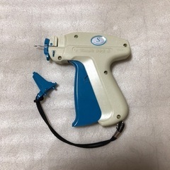 21)フリーピッチガン一式　布製品への値札付の画像