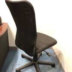 【受け渡し者決定済】【5月末まで】オフィスチェア　会社移転に伴いお譲りいたします。　取りに来ていただける方限定でお願い致します。の画像