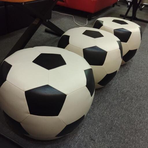 サッカーボール型イス