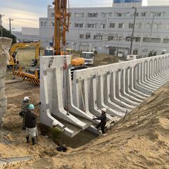 急募‼　【土木工事スタッフ】　日給11，000～　土木工事の経験者優遇！の画像