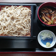 「そば処きこり」の正社員／月給25万～38万