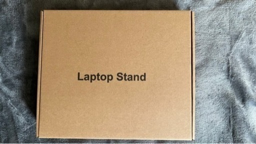JUANWEノートパソコンスタンド ノートPCスタンド 折りたたみ式 無段階高さ\u0026角度調整可能 放熱 滑り止め 腰痛/猫背/肩こり解消 姿勢改善 ipad macタブレットスタンド アルミ製軽量 Mac,iPad,17インチまでのノートパソコンやタブレットに対応 (シルバー)