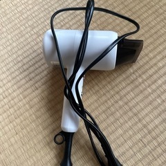 毛髪乾燥機の画像