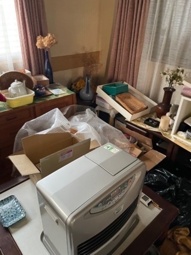 限定1人　家財道具、家電など家の中にあるものを好きなだけ持っていってください　6/4　9-12時