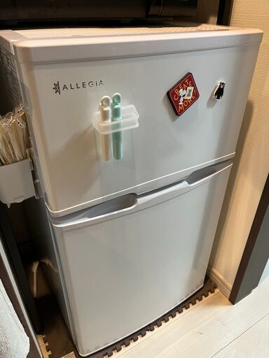「動作良好」ALLEGiA冷蔵庫９７L　2ドア　一人暮らし最適　格安「2020年製」