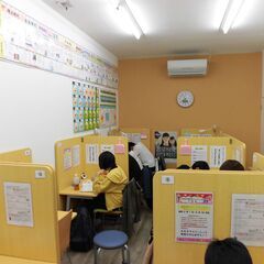個別指導塾講師の画像