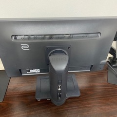 BenQ 144Hz モニター　ゲーミングモニター　モニターアーム付きの画像