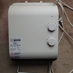脱衣所ヒーター 壁掛け