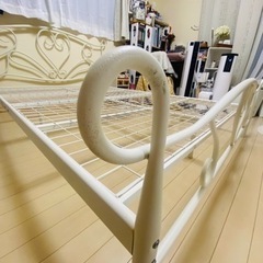 値下げ！ホワイト　アイアン　姫　ガーリー　ハートモチーフ　ダブルベッドフレームの画像