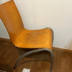 木製 椅子の画像