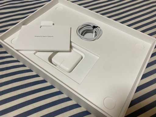 MacOS Montery  ( Macbookair M1 2020)8Gb-256GB