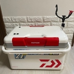 ダイワ  クーラーボックス　27ℓ
