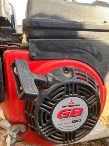 丸山製作所 中古 高圧洗浄機 MS334EW  メーカー：丸山製作所 商品名：高圧洗浄機（セット動噴） 型式：MS334EW 区分：無 製造番号：910B0495 商品の状態：中古品 製造年：不明  ■■商品説明■■ ガソリンエンジン 4.2馬力 吸水量 20L/min（最大 32L/min） 4.2馬力 セット動噴 散布 消毒 除草剤 エンジン ガソリン