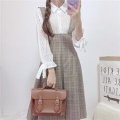 【即日・手渡し可】【新品未使用】Lolita JSK Dress 2点セット(レース 蝶結び付き シ ャツ＋吊りスカート)ロリータ キャミワンピース ロリィタ お茶会 撮影 cosplay カジュアル チェック柄 ホワイト きれいめ Aライン 膝丈スカート 通学 少女 お呼ばれ 着痩せ パーティー ブラウスの画像