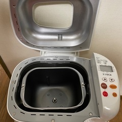 値下げしました！新品、美品、未使用ホームベーカリーの画像