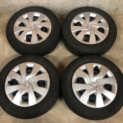 トヨタ純正 ヴィッツ 14インチ 5J 4穴 PCD100 ハブ...