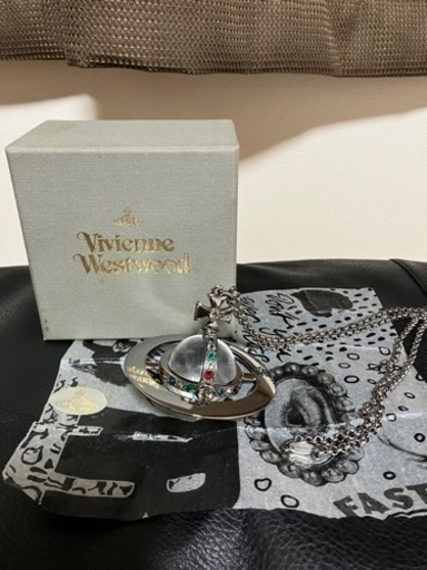 ヴィヴィアンウエストウッド ジャイアントオーブ ワールズエンド限定