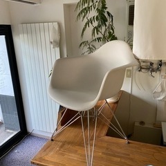 <譲渡先決定しました>白いイス　2脚セット