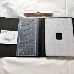 iPadケース　キーボード付きの画像