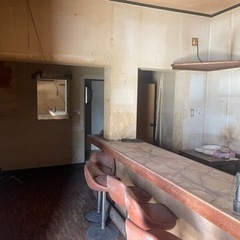 貸し倉庫に、住まいに、いかがですか、4m×7m=28m2で10000円 - レンタルオフィス