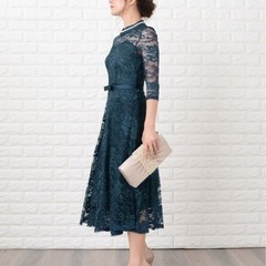 結婚式に ウエストリボン付きレース袖総レース ドレスMの画像