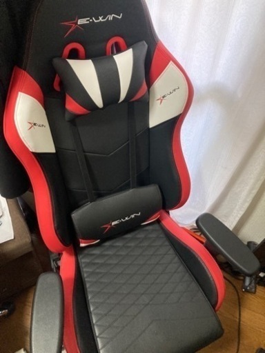 ゲーミングチェア E-WIN