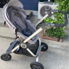 ベビーカー ストッケ