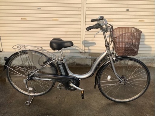 64 ブリヂストン新機種電動アシスト自転車Beaute26インチアズキアルミボディー