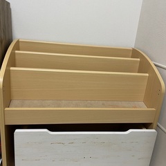 子供用　本棚　おもちゃ入れの画像