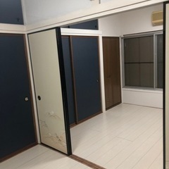 🉐秦野市　堀西　一戸建　駐車場付き！！リフォーム中〔ほぼ終わり？〕家賃値引きしました♪ - 不動産