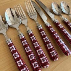 ナイフ、フォーク、スプーン、ティースプーンの画像