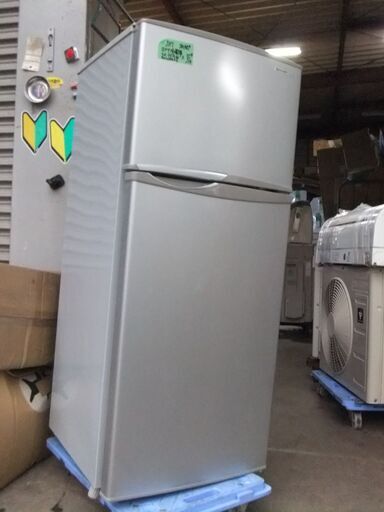J117 　シャープ　冷蔵庫　２ドア　118L　SJ-H12W-S