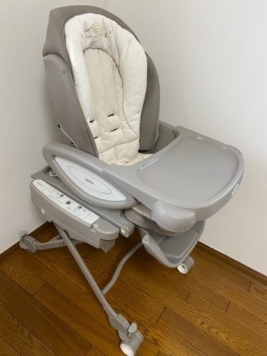 交渉中【Aprica】ハイローベット＆チェア　ユラリズムオート