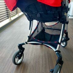【受渡し先決定】A型ベビーカーRunfee ef（ランフィ エフ）ブリティッシュレッドの画像