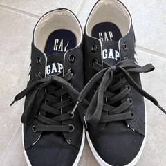 GAP 黒 スニーカー 25cm 