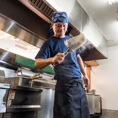 【まかない付き！】魁力屋ホールスタッフの求人！週2日～、1日3hからOK！ラーメン魁力屋吉祥院店の画像