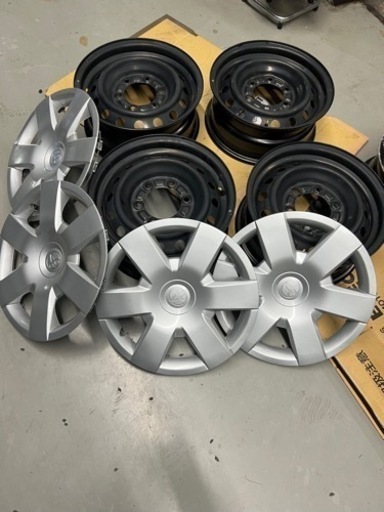 ハイエースホイール4本新車外し