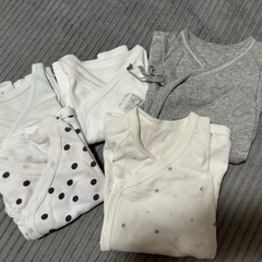 【無料で差し上げます！】新生児　肌着5枚セットの画像