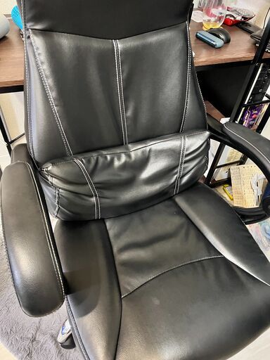 デスクとチェアー