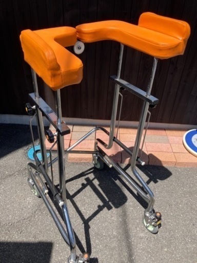 【中古】アルコー　介護　リハビリ補助器　馬蹄型歩行器