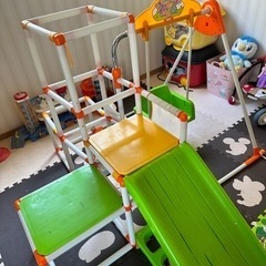 アンパンマンのジャングルジム(ブランコ付き)の画像