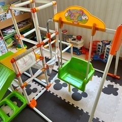 アンパンマンのジャングルジム(ブランコ付き)の画像