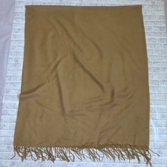 ベージュ　大判ストールの画像