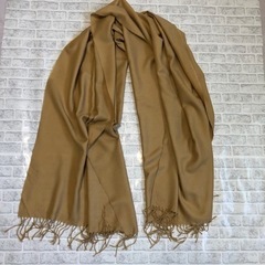 ベージュ　大判ストールの画像