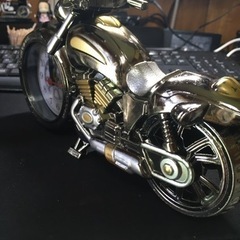 バイク型置き時計の画像