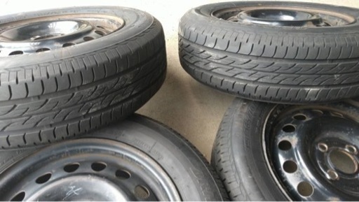 タイヤ・ホイール4本セット　165/70 R14