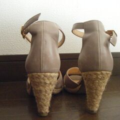 プールサイド　オープントゥ パンプス 22.5cm 日本製の画像