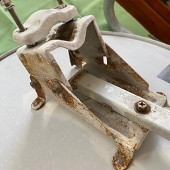 【値下げ】BSアンテナ&固定金具(アンテナなど)の画像