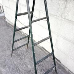 昭和レトロな鉄製三脚　作業台展示台　高さ約１４２cm