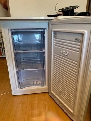 冷凍庫Iris Ohyama 60L